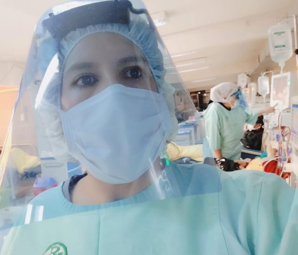 El corazón de seis mujeres detrás de la bata blanca y de sus múltiples batallas 1 ENFERMERA 1