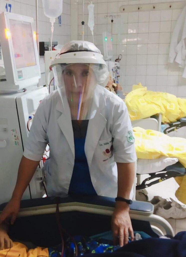 El corazón de seis mujeres detrás de la bata blanca y de sus múltiples batallas 5 ENFERMERA 5