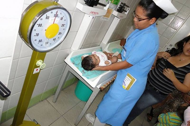 El corazón de seis mujeres detrás de la bata blanca y de sus múltiples batallas 7 ENFERMERA 7