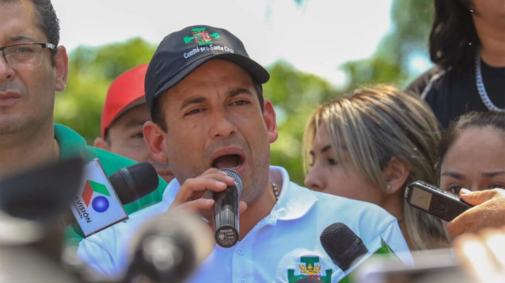 Arce, Mesa y Quiroga sellan acuerdo con el TSE para que las elecciones sean el 6 de septiembre 2 CAMACHIN