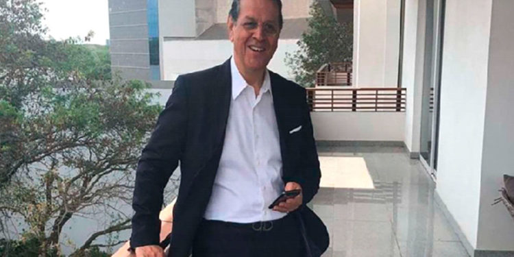 La Razón y Extra rechazan denuncia del uso de dinero Bolivia Cambia, Evo Cumple 1 gil