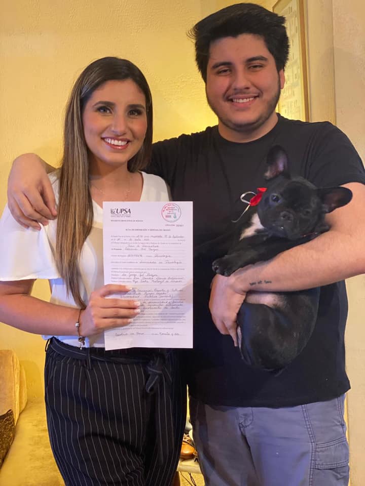 Periodista Tuffí Aré celebra la graduación de su hija como psicóloga 2 ARE 2