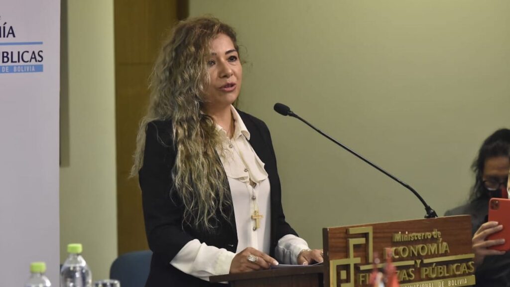 CONTRABANDO: la Aduana intensifica la lucha, decomisa vehículos, dinero falso y otras mercaderías 1 ADUANA