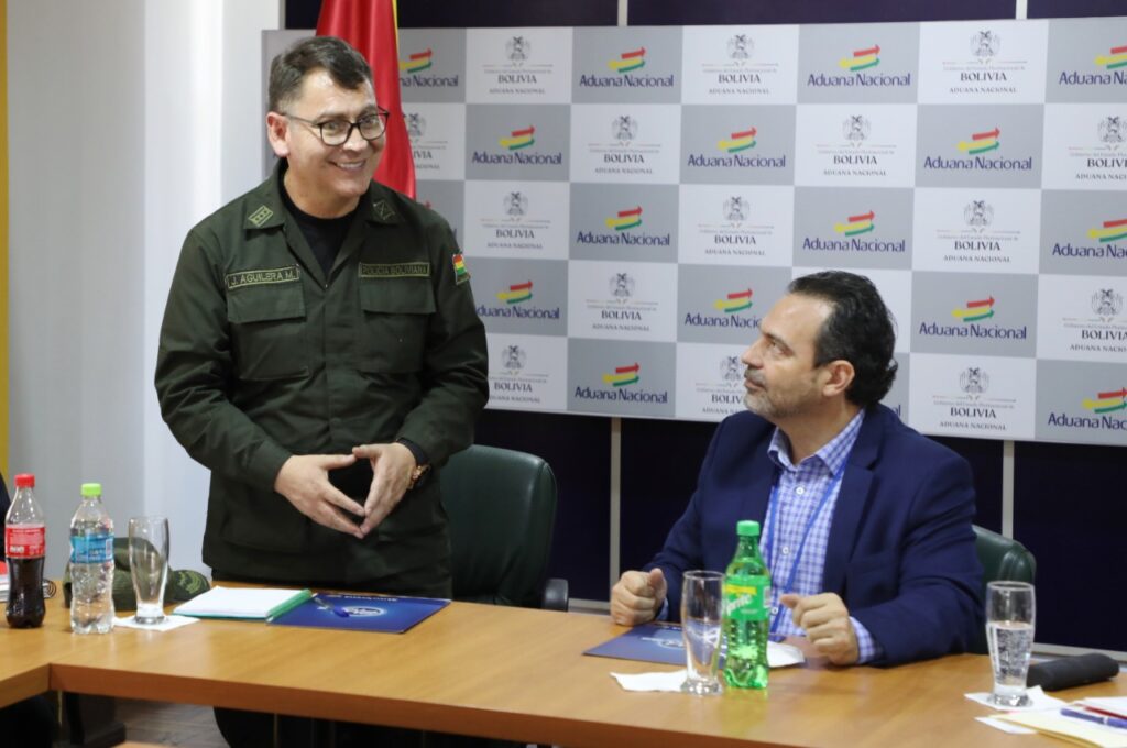 Aduana Nacional y Policía afinan plan de control de divisas con canes 1 divisas