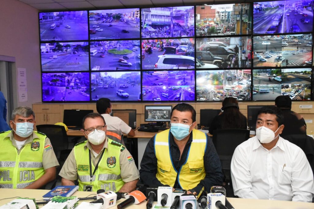 Alcaldía y Tránsito coordinan acciones de control vehicular en puntos críticos de la ciudad; alistan sanciones para infractores 1 nooo