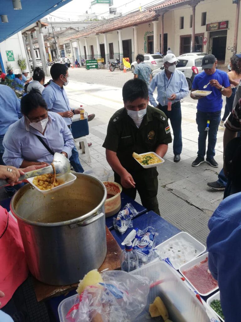 Trabajadores de COTAS instalan olla común; llevan 17 días de protestas por sueldos 2 COTAS 3