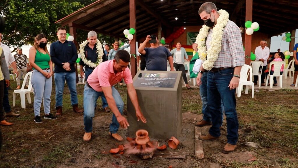 Gobernación hace realidad el sistema eléctrico de la provincia Chiquitos 1 LUZ ZVONKO