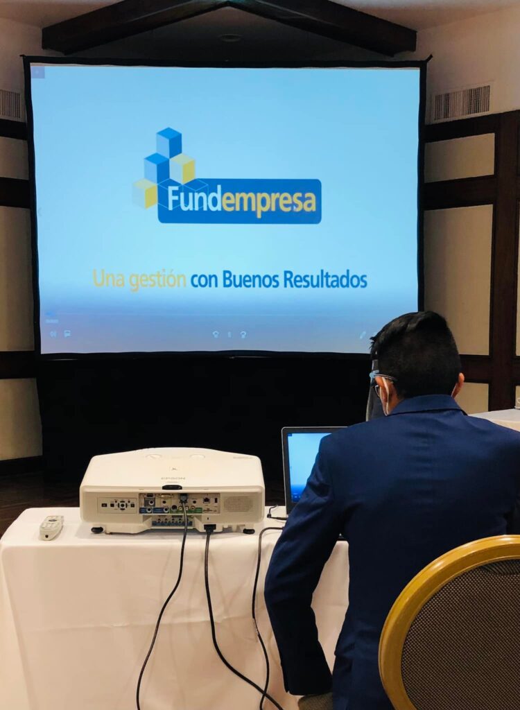 Tras 20 años, Fundaempresa transfiere el registro de comercio de empresas al Gobierno 1 funda 1