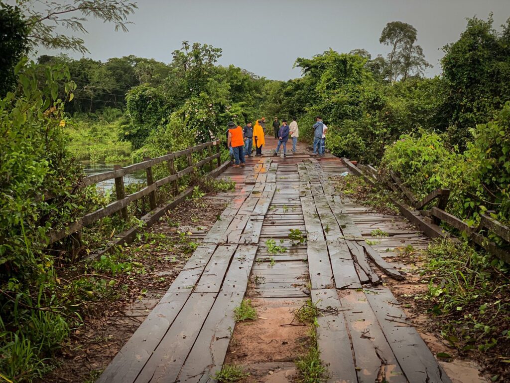 Puente Quichapó de San Ignacio de Velasco en mal estado por fuertes lluvias 2 puente 3