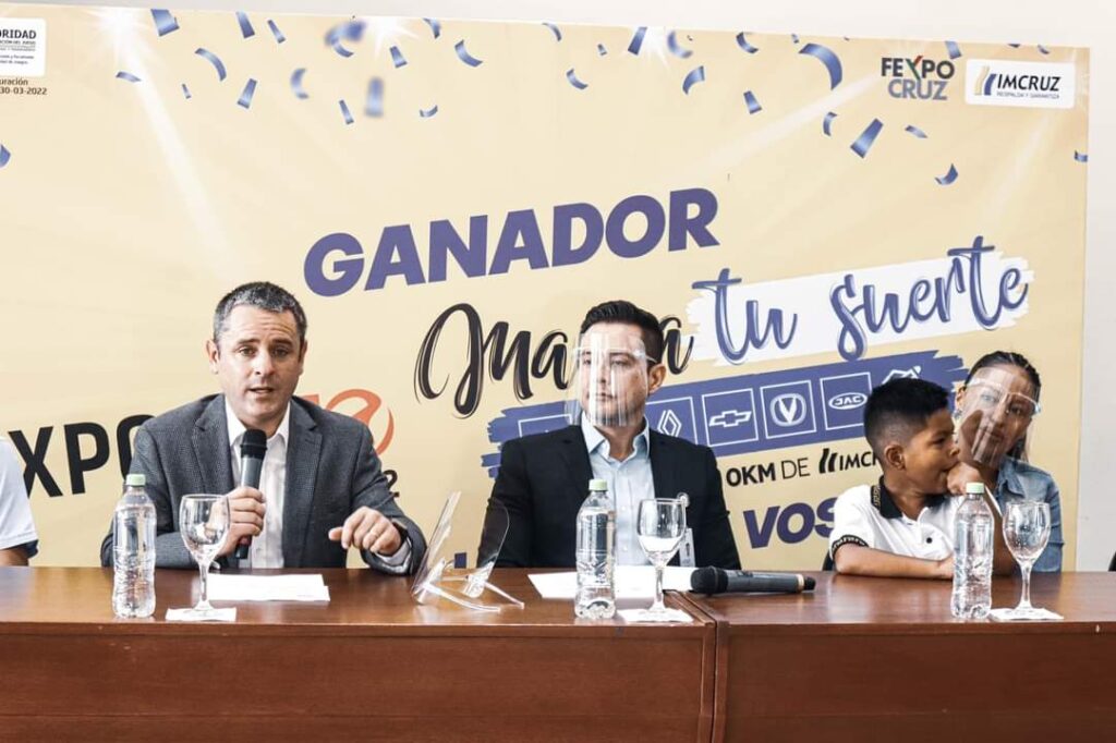 “Después de mi hijo, ganar un auto, es la segunda bendición en mi vida”: ganadora del 0km en la Expoauto 2 auto 3
