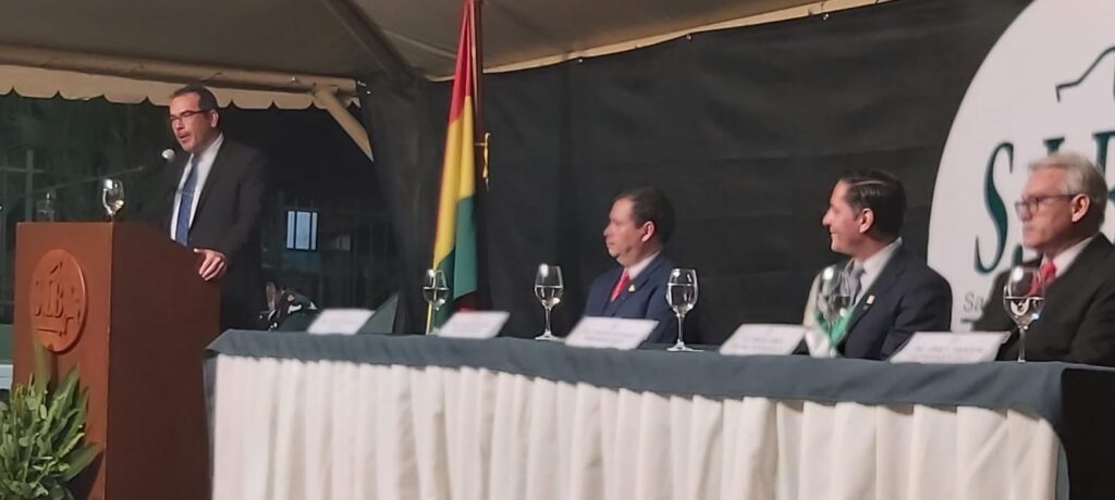 Sociedad de Ingenerios de Santa Cruz: 65 años aportando al desarrollo de Santa Cruz 1 SOCIEDAD 2 1