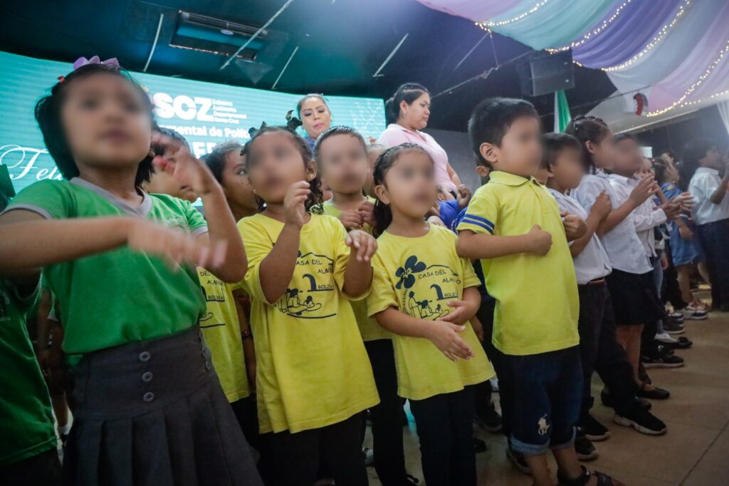 Gobernación festeja Graduación de 900 menores de las Guarderías Autonómicas 2 chico 2