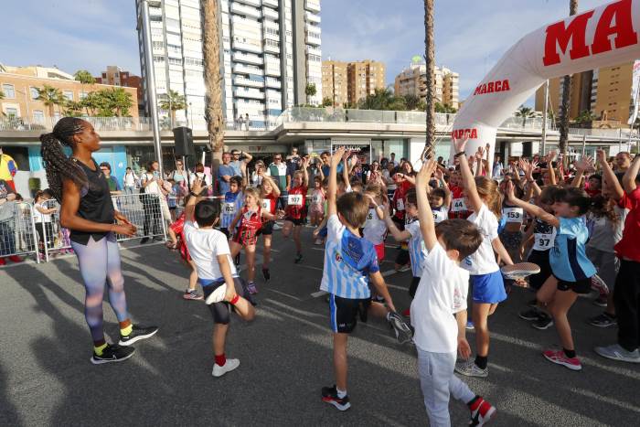 1679936777 carrera 700