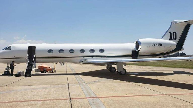 EL AVIÓN DE LIONEL MESSI. Le costó 15 millones de dólares (Foto: Redes)