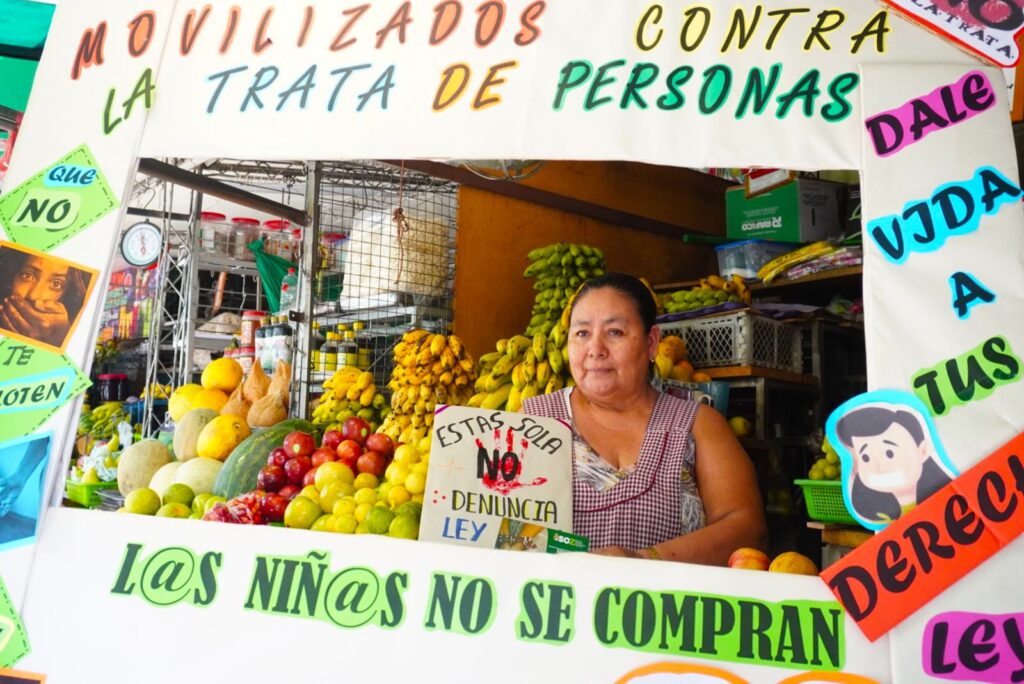 Sedepos llega a los mercados para concienciar sobre prevención de la violencia en Carnaval 2 SEDEPOS 3