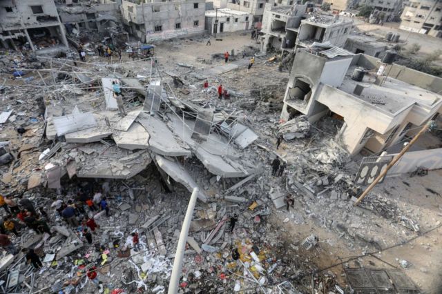 Fondos extranjeros, donativos, impuestos y criptomonedas: qué se sabe sobre cómo se financia Hamás 1 Destrucción en Gaza.