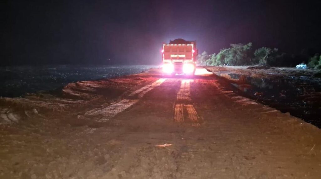 Realizan la primera explosión para reencauzar el Río Grande, Searpi moviliza maquinaria en los valles y Montero Hoyos 3 RIO 2
