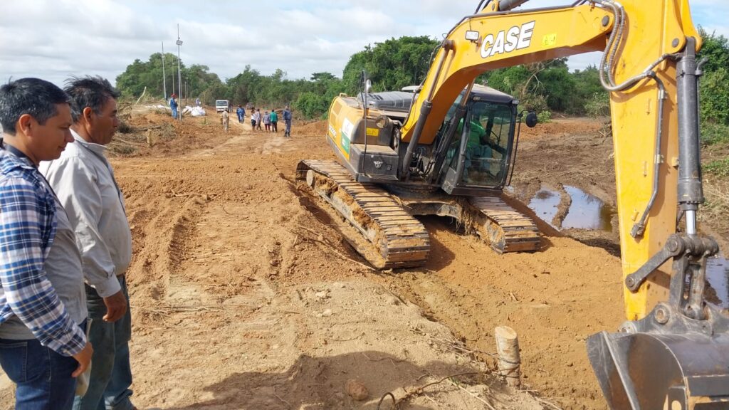 Realizan la primera explosión para reencauzar el Río Grande, Searpi moviliza maquinaria en los valles y Montero Hoyos 6 RIO 6