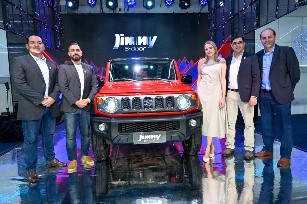 Ricardo Paredes Rodolfo Camacho Nicole Taborga Nelson Cabrera Brand Manager Suzuki y Esteban Soruco Dir. automotriz Imcruz