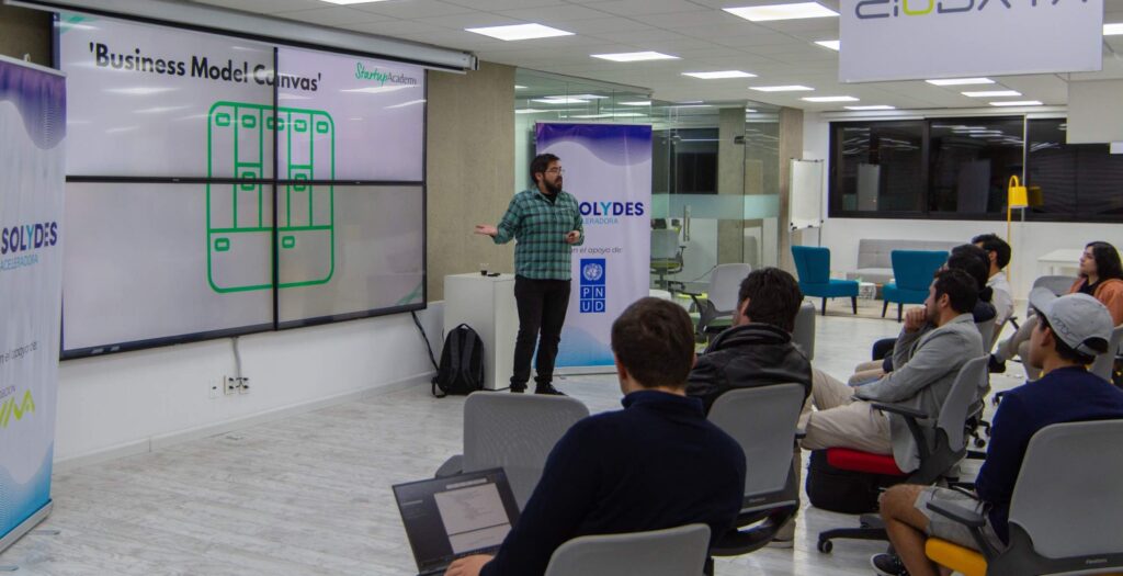Solydes sale a la búsqueda de startups que quieran acelerar su crecimiento y postular a una inversión de hasta $us 70.000 1 Solydes fotos3