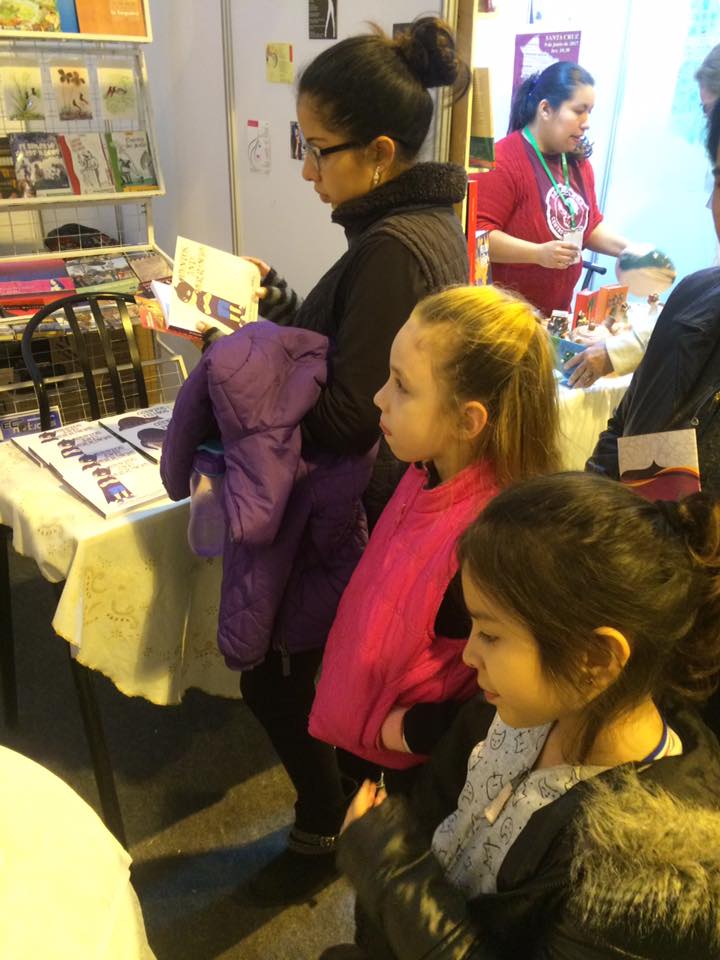 Un reclamo a la Feria del Libro en favor de darle mejor trato a los autores independientes 1 FERIA 2