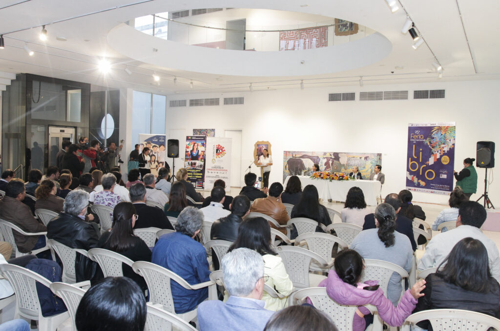 Lanzamiento Feria del Libro 2
