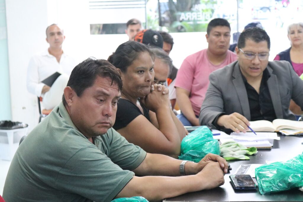 Un acuerdo pone fin a paro y se reanuda el servicio de aseo en la ciudad 1 basura 3