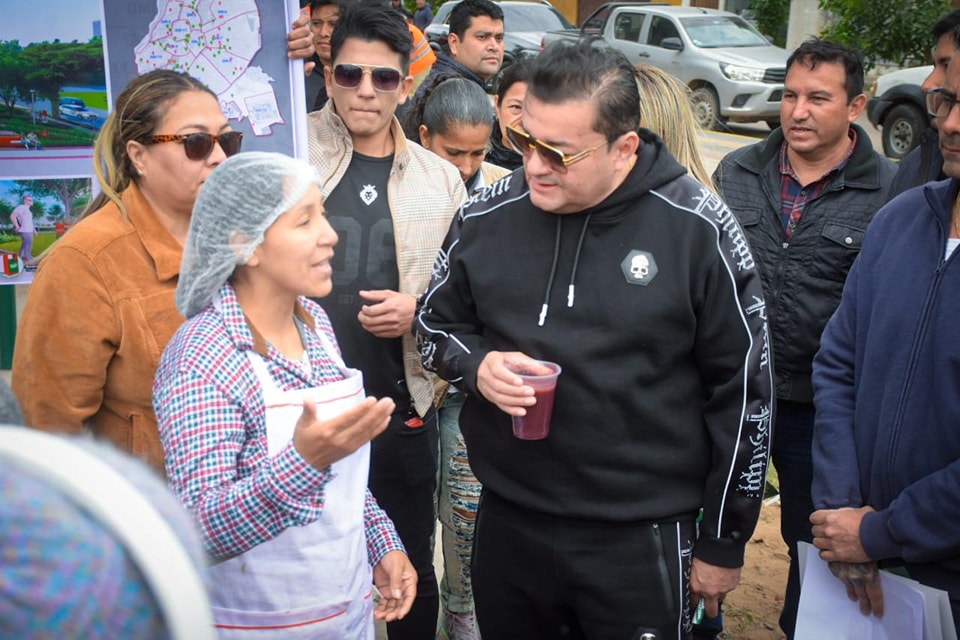 Alcaldía inició la mejora y acondicionamiento de 100 plazas en la ciudad 1 PLAZA 2