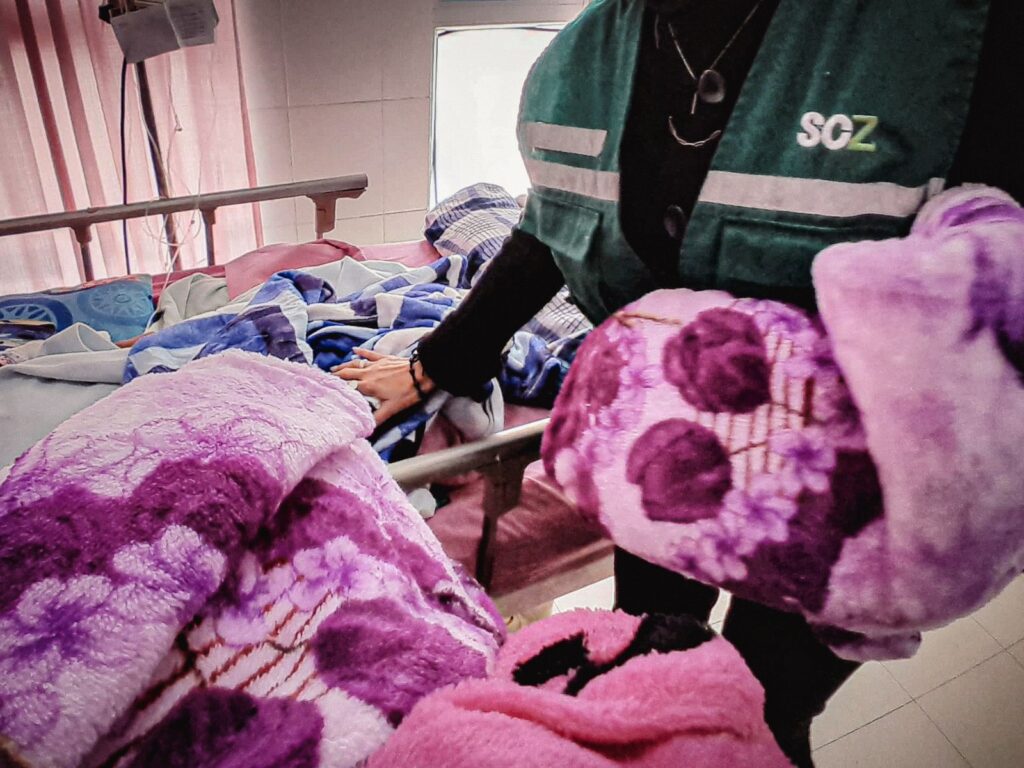 Gobernación entrega frazadas de la campaña “Sí quiero abrigarte” a personas vulnerables 2 VAMO 4