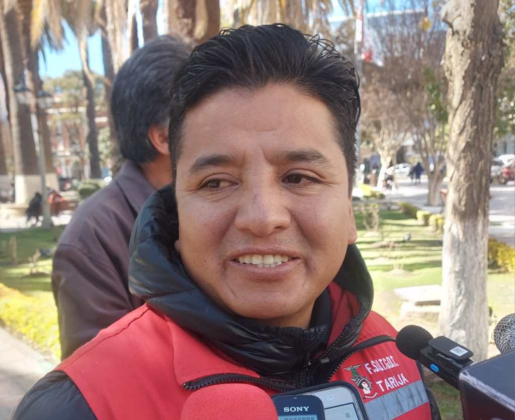Dirigente de la Federación de gremiales, Enoc Ocampo Rivera.