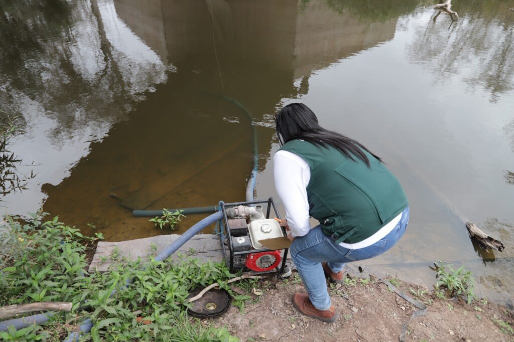 bd5f8a83 bd06 45cb 8cb4 c4d3bcf5ed3a