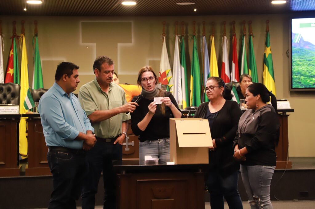 La indígena Aida Gil, nueva gobernadora en ejercicio de la suplencia temporal 1 presi 3