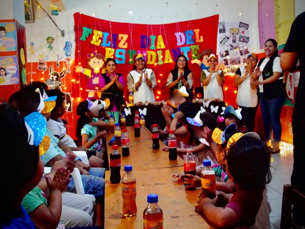 En el Día de la Primavera y del Estudiante, Sedepos lleva alegría y prevención a los niños del Hogar Santa Cruz y del Espacio de Protección Mercados Amigos de la Niñez - Mercado Florida 1 b78dec3d 66df 406f bd89 000ece3014eb
