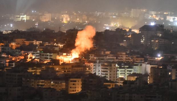 El Ejército de Israel comienza su ofensiva terrestre e invade el sur del Líbano 1 Beirut en llamas ante los bombardeos israelíes