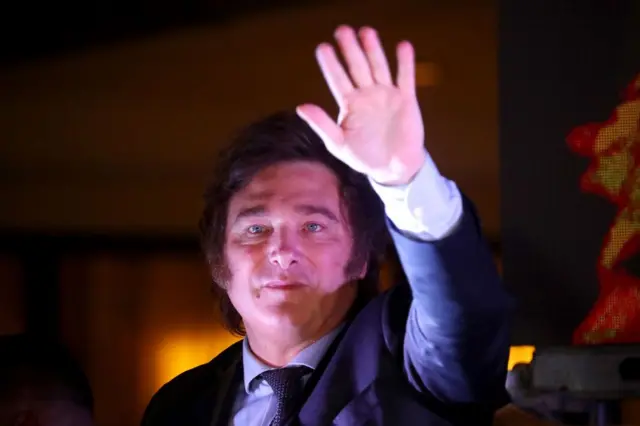 Cómo logró Milei que empiece a bajar la inflación en Argentina y estabilizar el dólar 1 Javier Milei