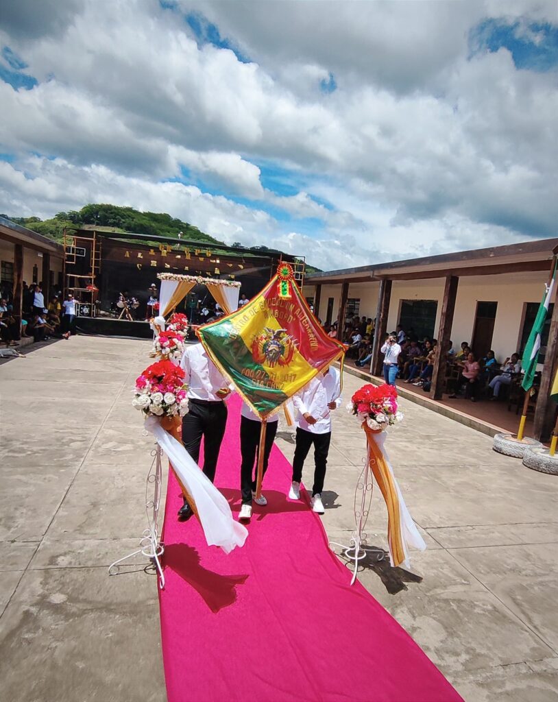 En Cenvicruz se gradúan 18 adolescentes como bachilleres en humanidades 2 3e4608ea f44d 470f b87d 15541dee16b0