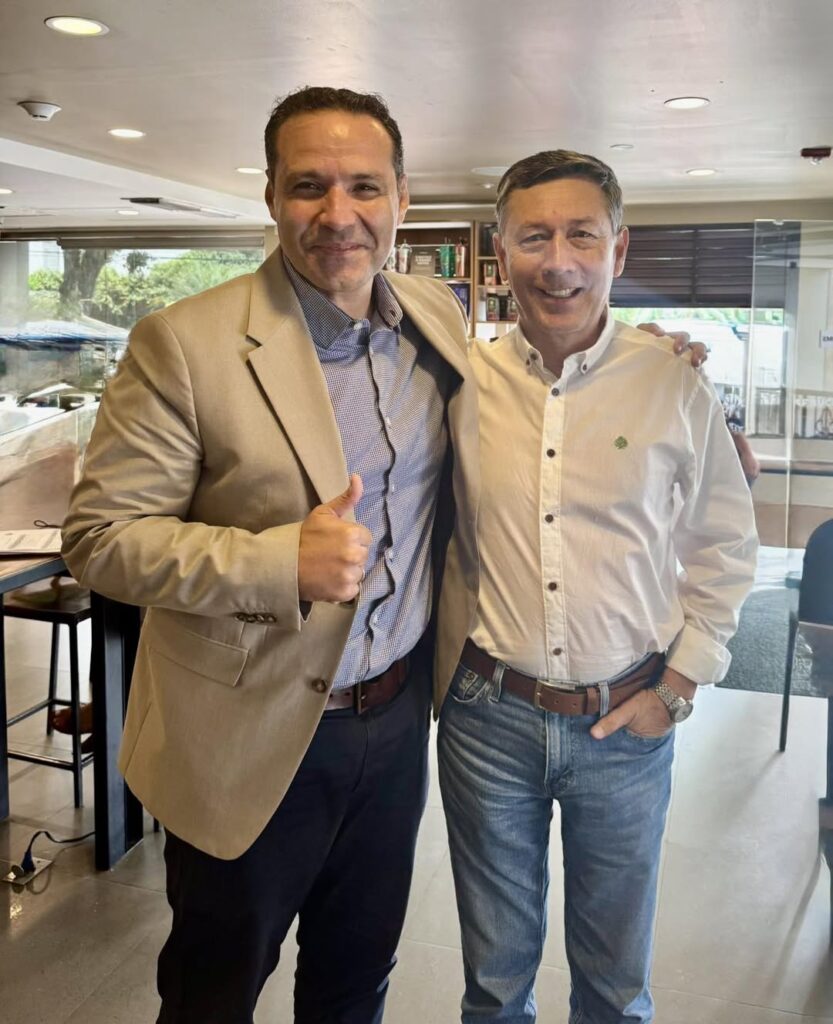 El activista Agustín Zambrana pugna por la presidencia cívica bajo la presión de dar paso al “me toca” de los grupos de poder 2 ZAMBRA 3