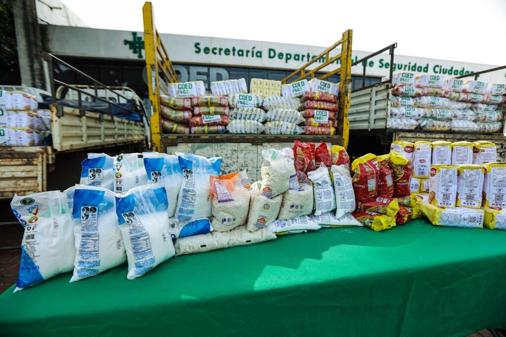 Gobernación envía más de 50 toneladas de asistencia humanitaria para las provincias Cordillera y Vallegrande 1 Comida 1