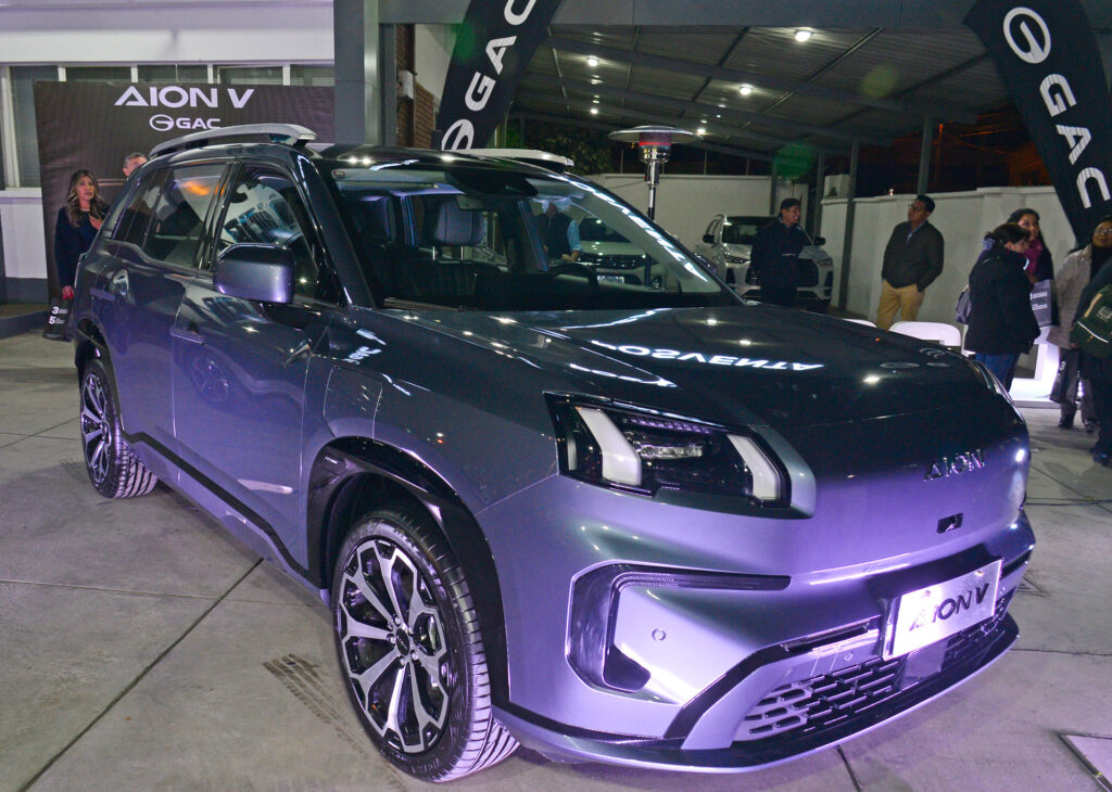 AION V: el SUV eléctrico que redefine la movilidad urbana en Bolivia 2 GAC Aion V