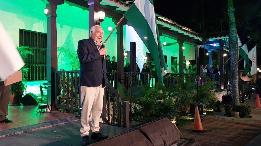 CRE conmemora el grito libertario de Santa Cruz con una retreta cultural en su Casona Antigua 1 Che 1