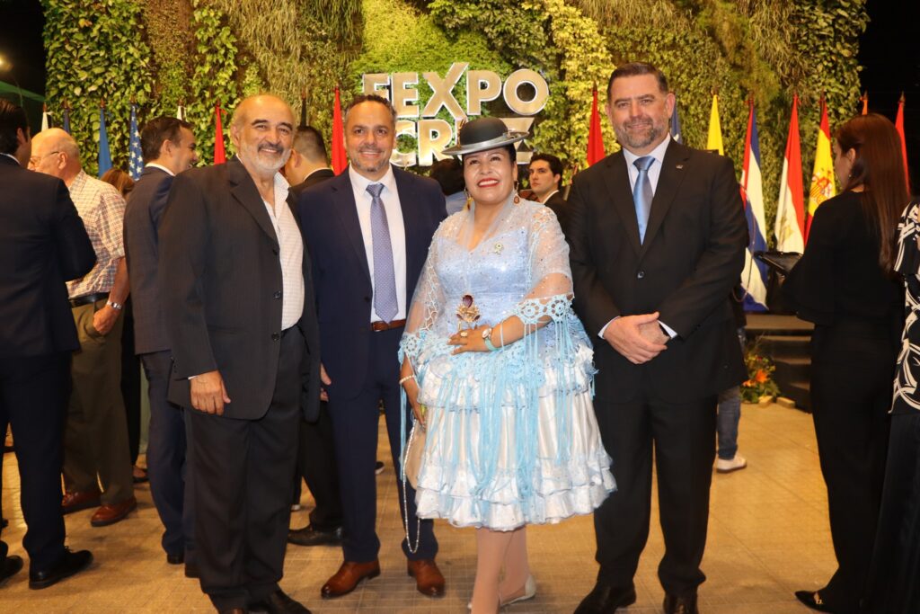 Expocruz 2025 abrió sus puertas: “Es el puente hacia la Bolivia posible” 2 FERIA 2