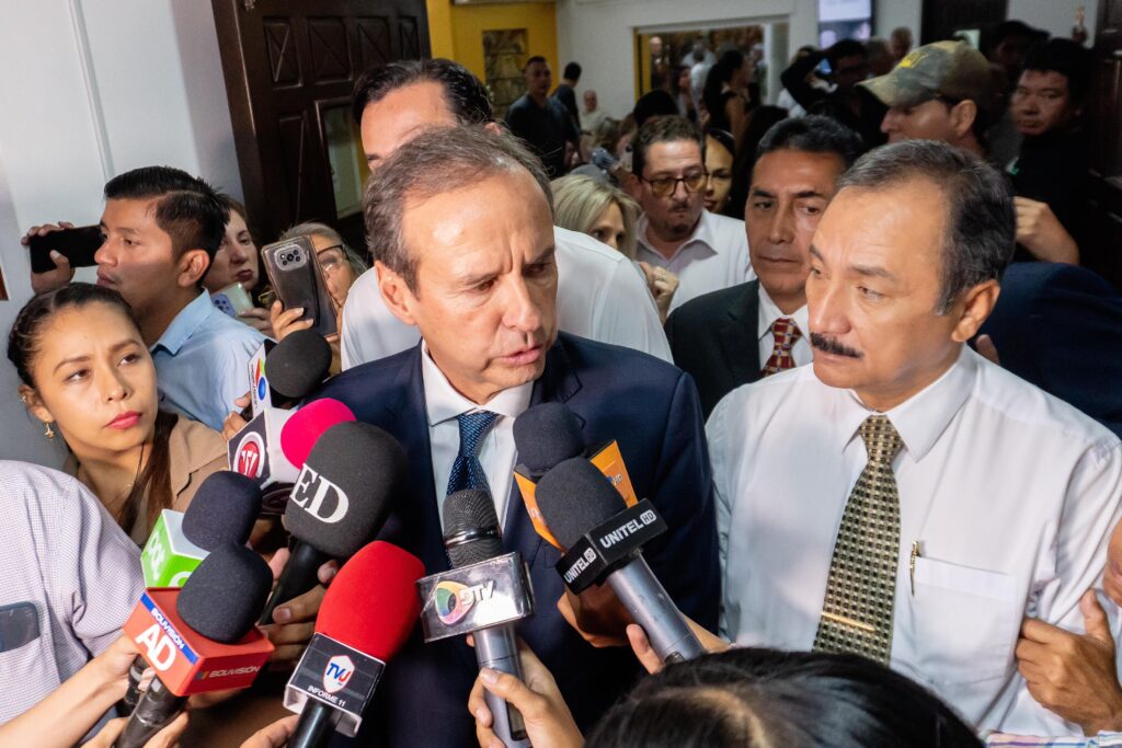 Tuto Quiroga y Vicente Cuéllar, una adhesión que empieza a notarse en Santa Cruz 2 TUTO 4