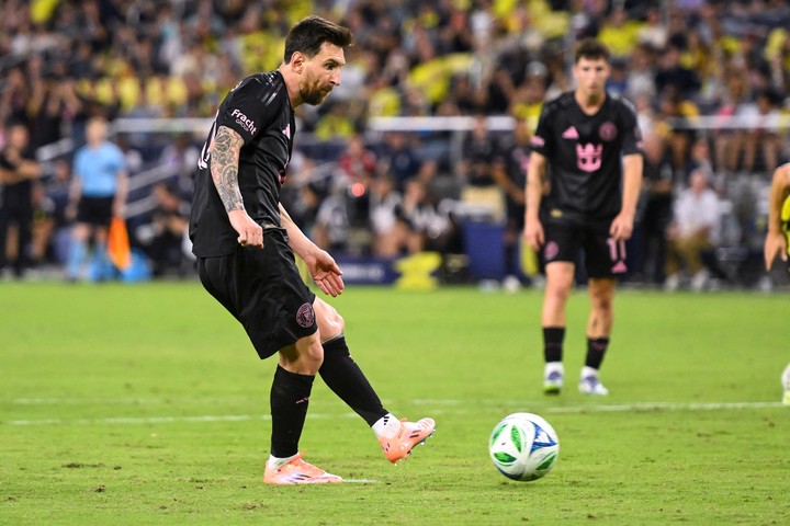 Lionel Messi, calidad absoluta en una liga donde no abunda la jerarquía. Foto: Steve Roberts - Imagn Images.