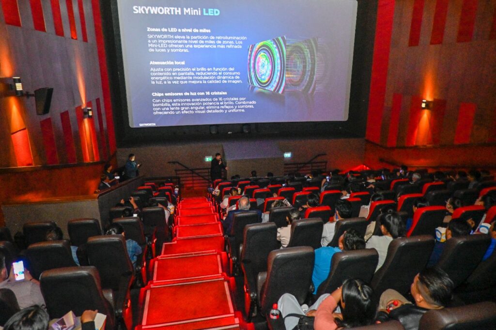 SKYWORTH lanza AI Karaoke (Q7500G) y Televisiones Gamer (QLED) 1 IMG 9715