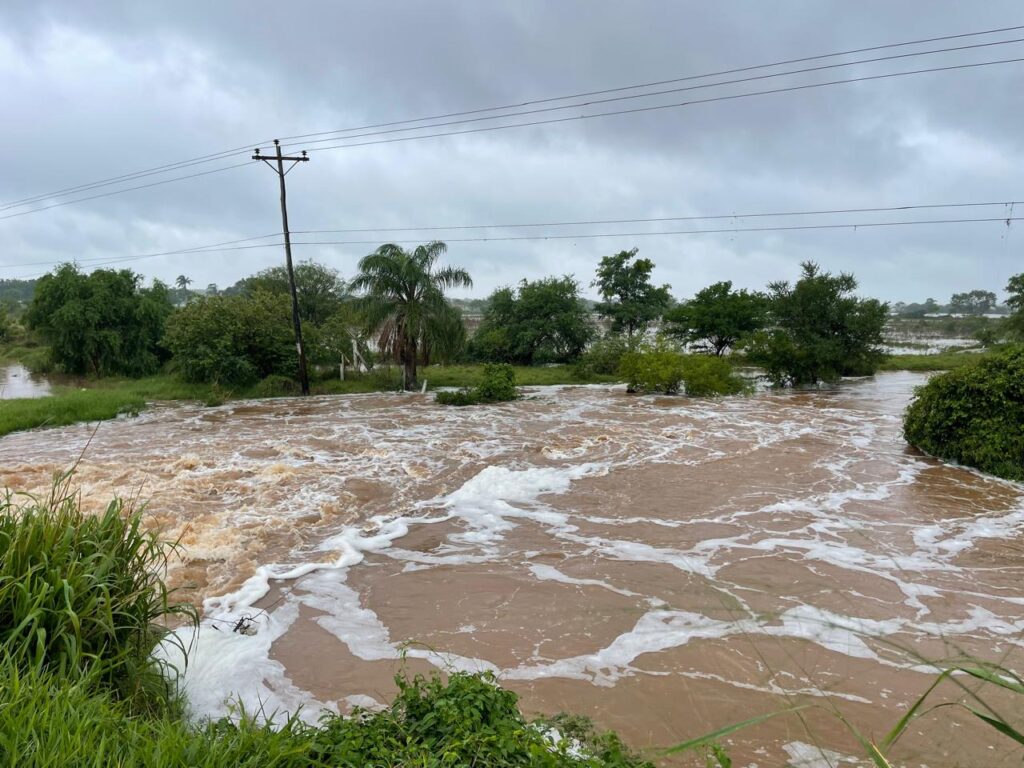 Searpi y alcaldía de Cotoca ejecutarán obras de emergencia por las lluvias 3 cotoca 1