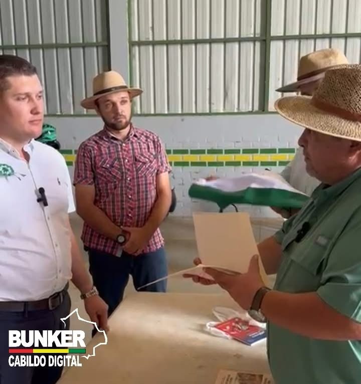 Se 𝐜𝐨𝐧𝐟𝐨𝐫𝐦𝐚 𝐞𝐥 𝐩𝐫𝐢𝐦𝐞𝐫 𝐂𝐨𝐦𝐢𝐭𝐞́ 𝐂𝐢́𝐯𝐢𝐜𝐨 𝐌𝐞𝐧𝐨𝐧𝐢𝐭𝐚 𝐞𝐧 𝐒𝐚𝐧𝐭𝐚 𝐂𝐫𝐮𝐳 1 IMG 9767