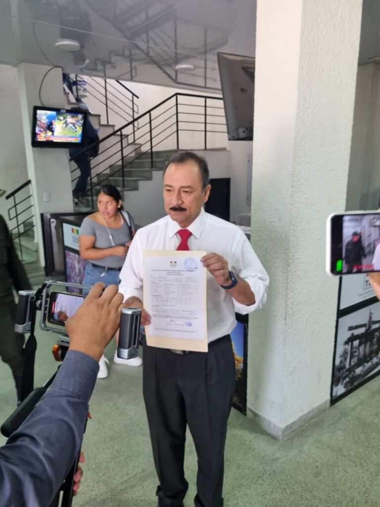 Vicente Cuéllar renuncia a su candidatura a la Alcaldía por motivos de salud 1 d6d4a092 4403 447e 900e 3c4cfdb1e747