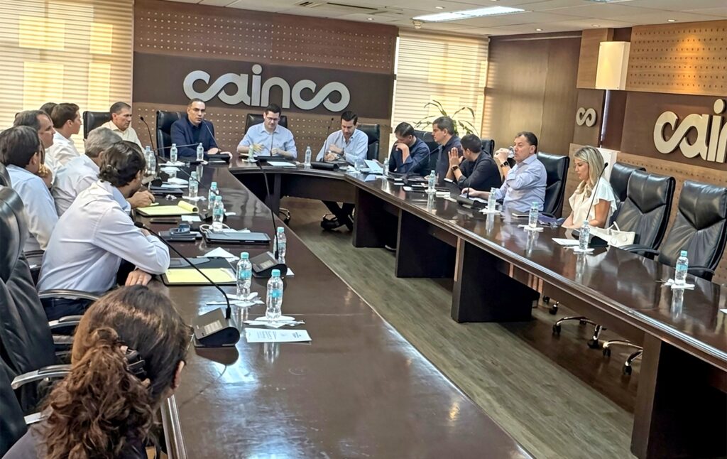 YPFB y CAINCO abordan desafíos del sector hidrocarburífero 1 51e750ee ea6e 40bc a537 31a49054f29a