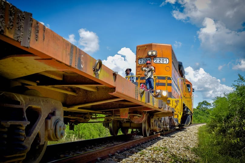 En Santa Cruz, Paz inaugura cumbre ferroviaria y afirma que la integración con cinco fronteras es prioridad 1 cumbre 1