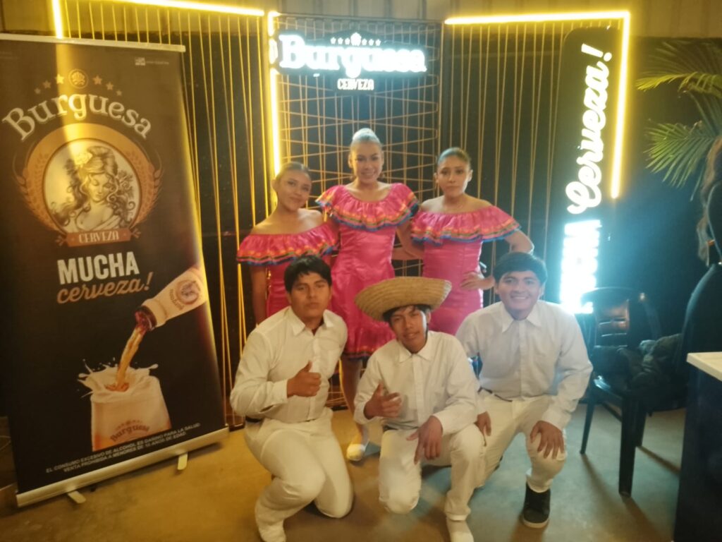 Puerto Suárez apunta a un récord Guinness con el mayor asado subterráneo de Bolivia: 200 cabezas de res al estilo pantanero 1 5b310b4c c2b5 4b3b a1c1 810038bd6b6a